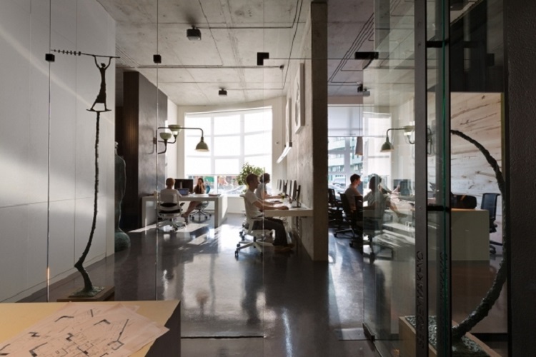 辦公室裝修高空作業：安全細節，不容小覷!